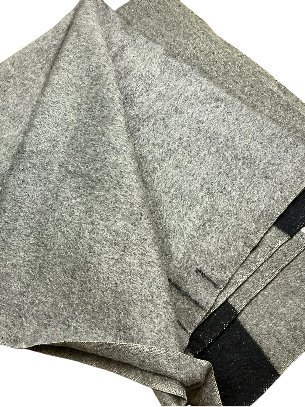 Vintage hudson’s Bay style four point gray/black reversible wool blanket 62 x 83